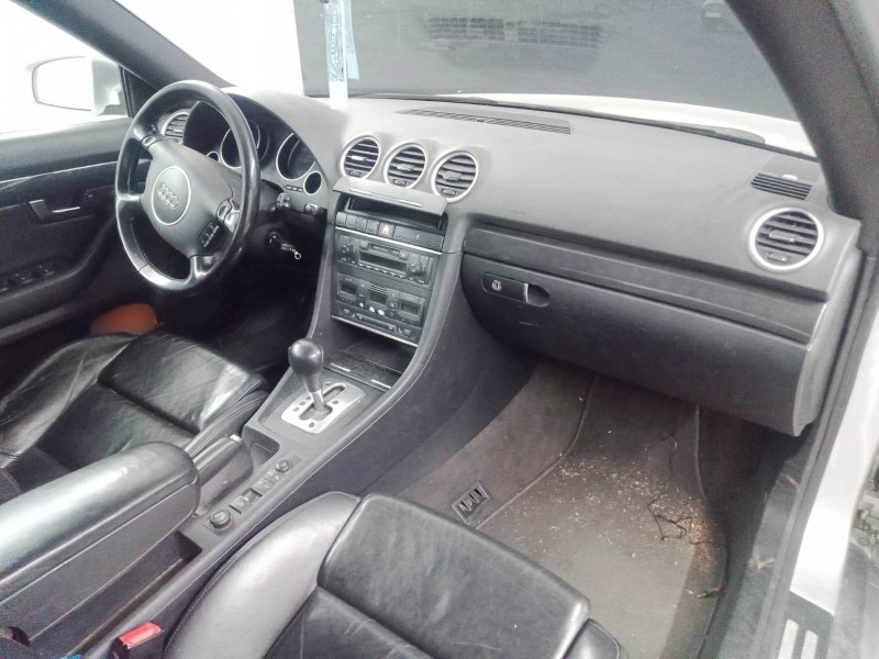 audi a4 b6 descapotable (8h7) del año 2004