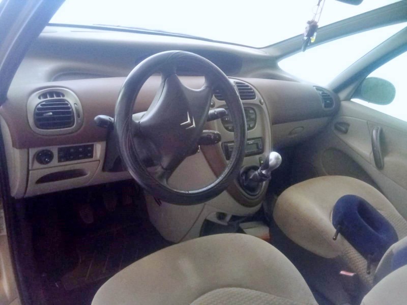 citroën xsara picasso (n68) del año 2003