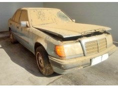 mercedes-benz 124 sedán (w124) del año 1986