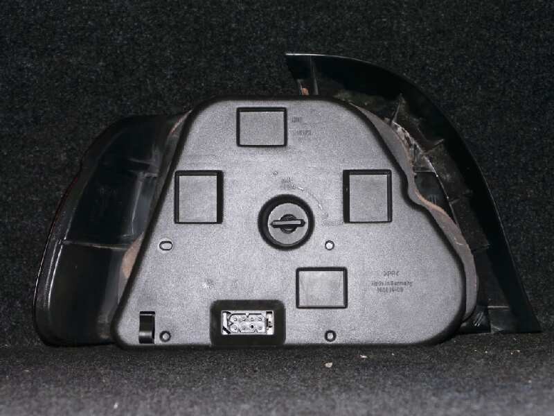 Recambio de piloto trasero derecho para bmw serie 5 berlina (e39) 2.5 turbodiesel cat referencia OEM IAM  AMBAR 1.SERIE