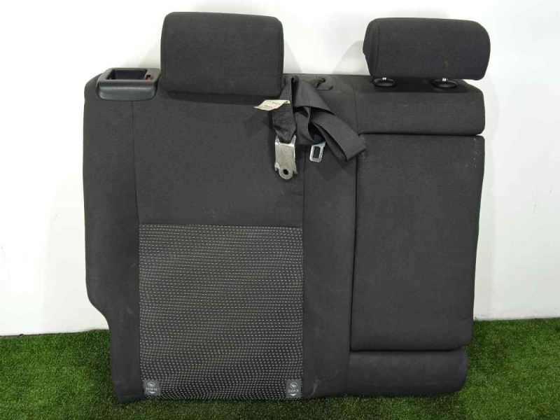 Recambio de asientos trasero derecho para toyota auris 1.4 turbodiesel cat referencia OEM IAM  TELA RESPALDO - 2.PLAZAS