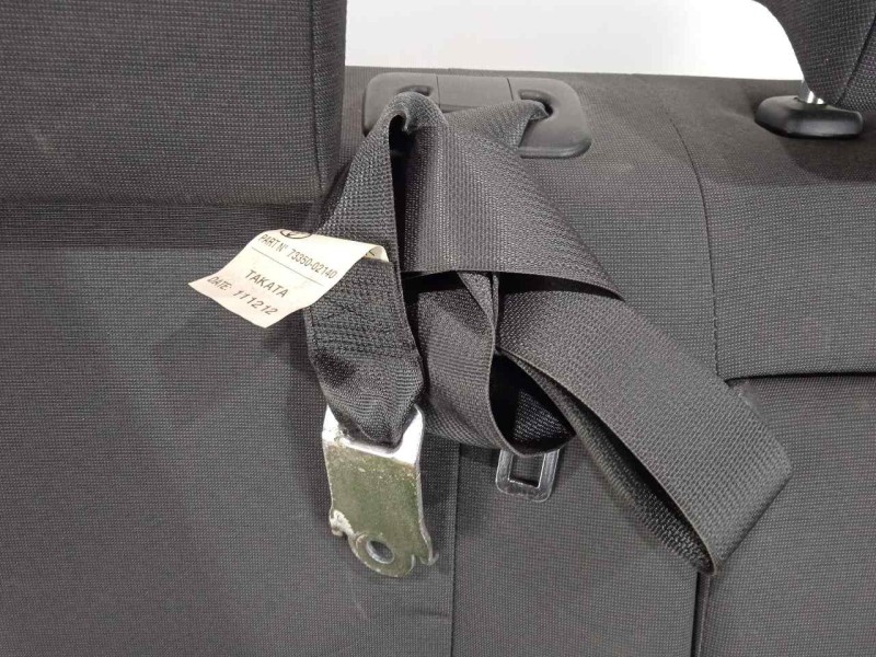 Recambio de asientos trasero derecho para toyota auris 1.4 turbodiesel cat referencia OEM IAM  TELA RESPALDO - 2.PLAZAS