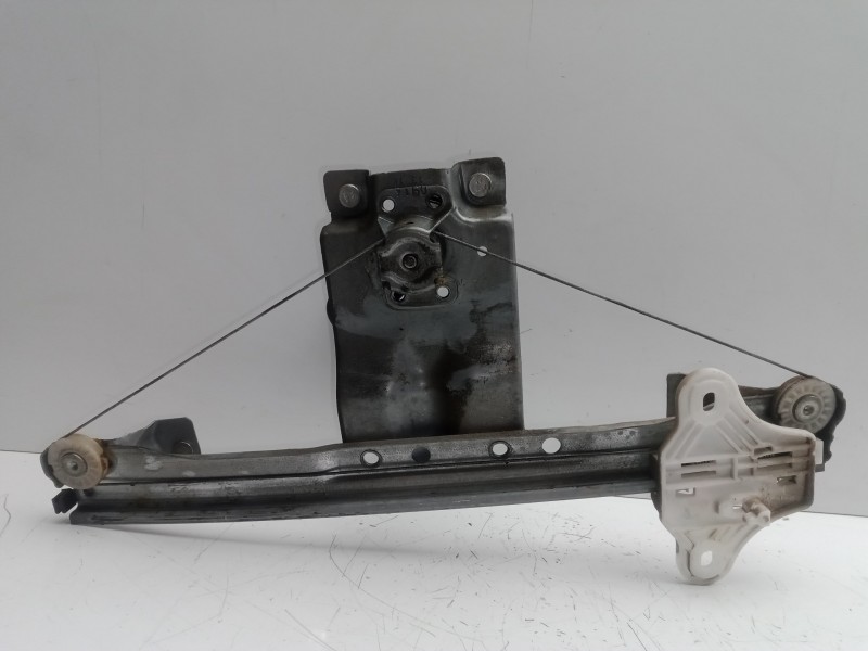 Recambio de elevalunas trasero derecho para renault clio iv 1.2 tce energy referencia OEM IAM  MANUAL 