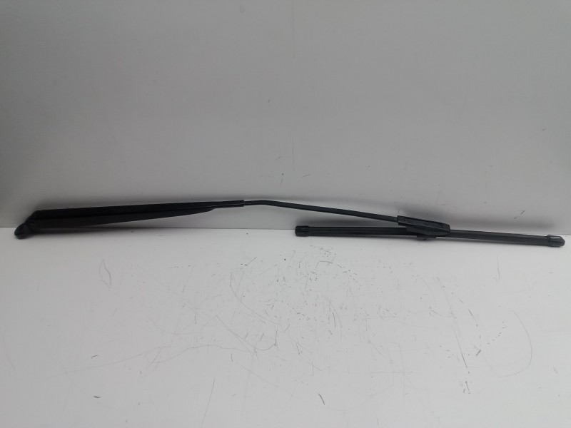 Recambio de brazo limpia delantero derecho para citroën c-elysée 1.6 blue-hdi fap referencia OEM IAM   