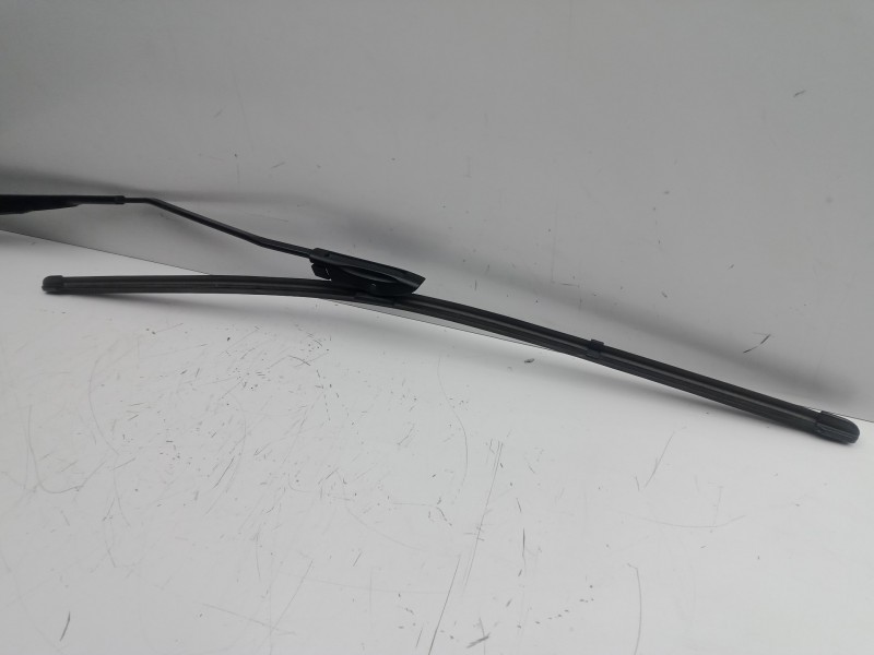 Recambio de brazo limpia delantero izquierdo para citroën c-elysée 1.6 blue-hdi fap referencia OEM IAM   