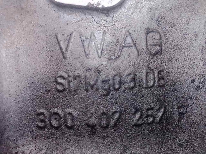 Recambio de mangueta delantera izquierda para volkswagen passat berlina (3c2) 2.0 tdi referencia OEM IAM 3C0407257F  