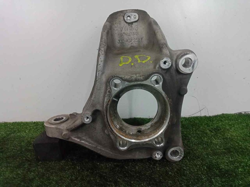 Recambio de mangueta delantera derecha para volkswagen passat berlina (3c2) 2.0 tdi referencia OEM IAM 3C0407258F  