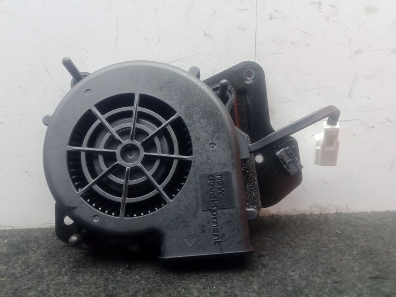 Recambio de motor calefaccion para omoda 5 1.6 tgdi referencia OEM IAM RH0968071800  VENTILADOR ASIENTO