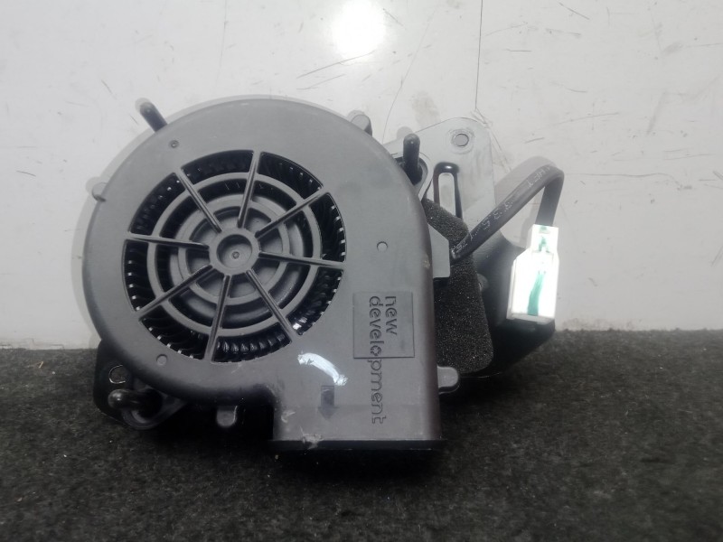 Recambio de motor calefaccion para omoda 5 1.6 tgdi referencia OEM IAM RH0968071800  VENTILADOR ASIENTO