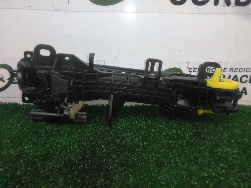 Recambio de maneta exterior delantera derecha para toyota land cruiser (j15) 3.0 turbodiesel cat referencia OEM IAM SINREFERENCI