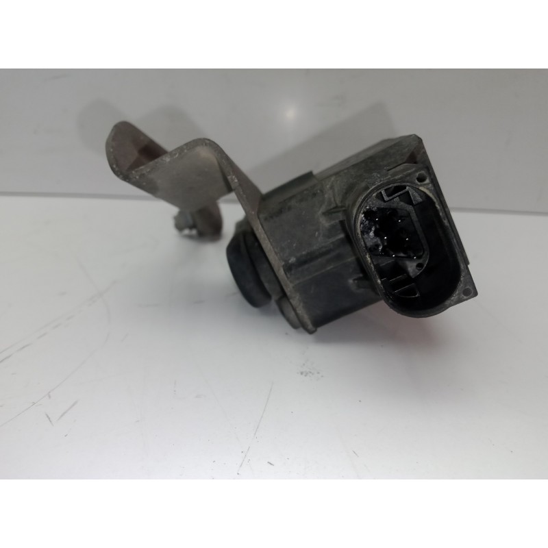 Recambio de sensor para bmw serie 1 berlina (e81/e87) 2.0 turbodiesel cat referencia OEM IAM 6784694 REGULACION.FAROS 6.PINES
