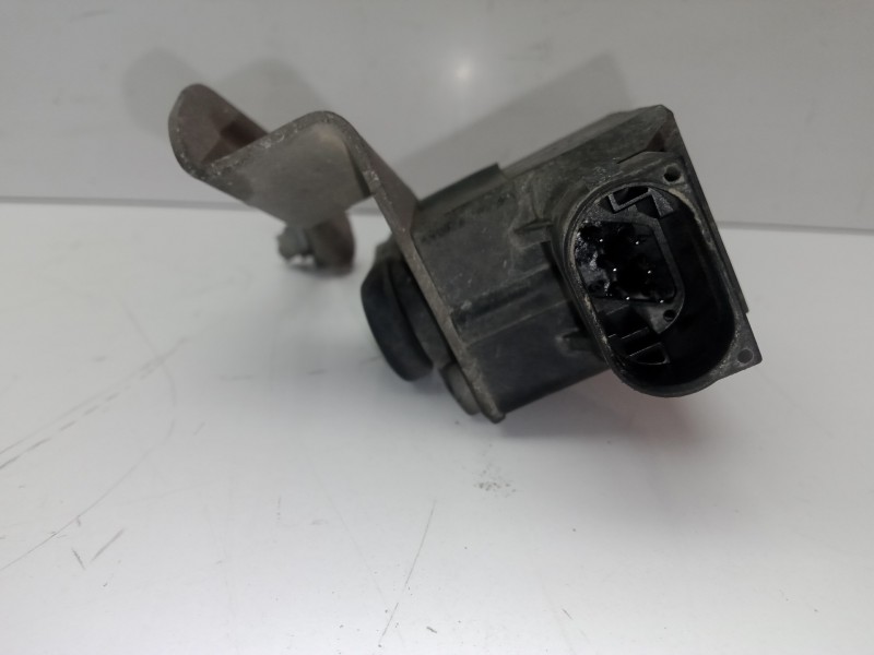 Recambio de sensor para bmw serie 1 berlina (e81/e87) 2.0 turbodiesel cat referencia OEM IAM 6784694 REGULACION.FAROS 6.PINES