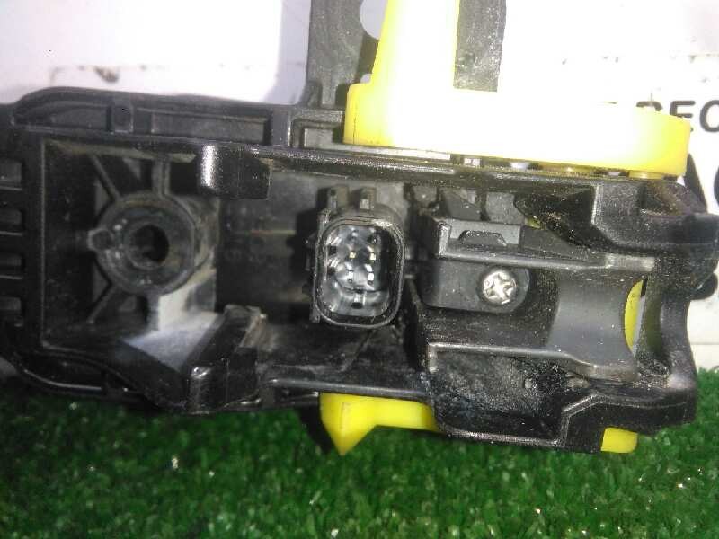 Recambio de maneta exterior delantera derecha para toyota land cruiser (j15) 3.0 turbodiesel cat referencia OEM IAM SINREFERENCI