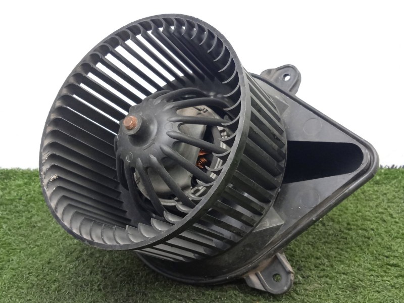 Recambio de motor calefaccion para nissan primastar furgoneta (x83) 1.9 dci 100 referencia OEM IAM SIN REFERENCIA  Ø DIAMETRO: 1