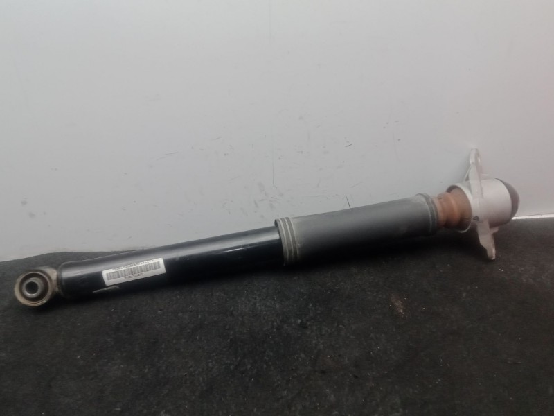 Recambio de amortiguador trasero derecho para omoda 5 1.6 tgdi referencia OEM IAM 202002703AA - 202002704AA  