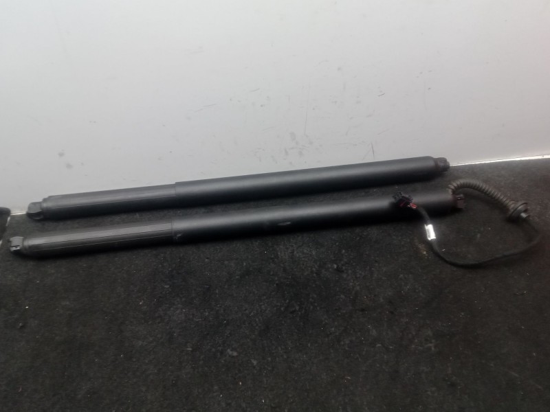 Recambio de amortiguadores maletero / porton para omoda 5 1.6 tgdi referencia OEM IAM 554001235AA - 554001234AA  