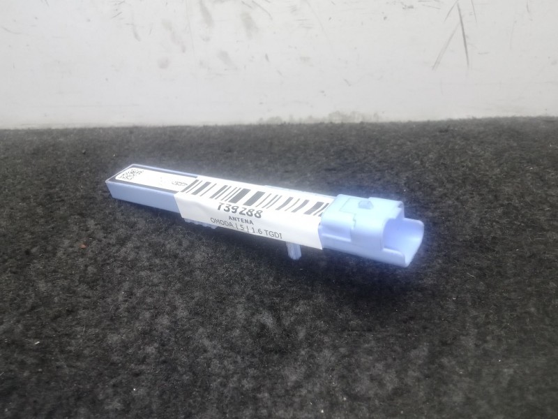 Recambio de antena para omoda 5 1.6 tgdi referencia OEM IAM 804000230AA  