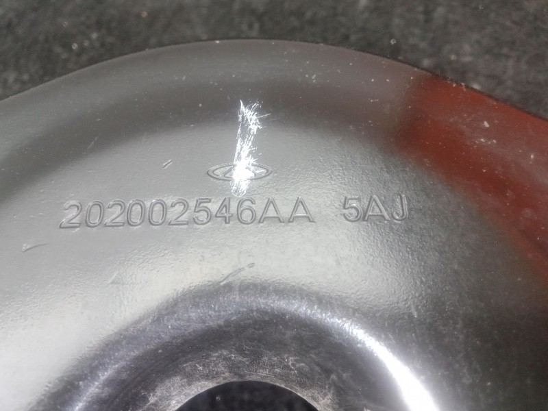 Recambio de brazo suspension inferior trasero izquierdo para omoda 5 1.6 tgdi referencia OEM IAM 202002546AA  