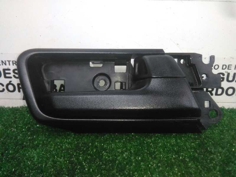 Recambio de maneta interior delantera derecha para toyota land cruiser (j15) 3.0 turbodiesel cat referencia OEM IAM SINREFERENCI