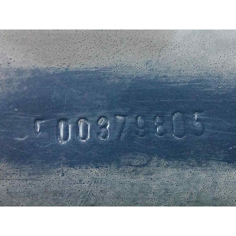 Recambio de brazo suspension superior delantero derecho para iveco daily furgón 2.3 diesel referencia OEM IAM 500379802  