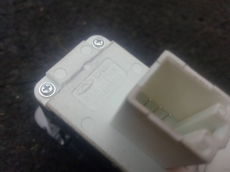 Recambio de interruptor para omoda 5 1.6 tgdi referencia OEM IAM 808000508AA  