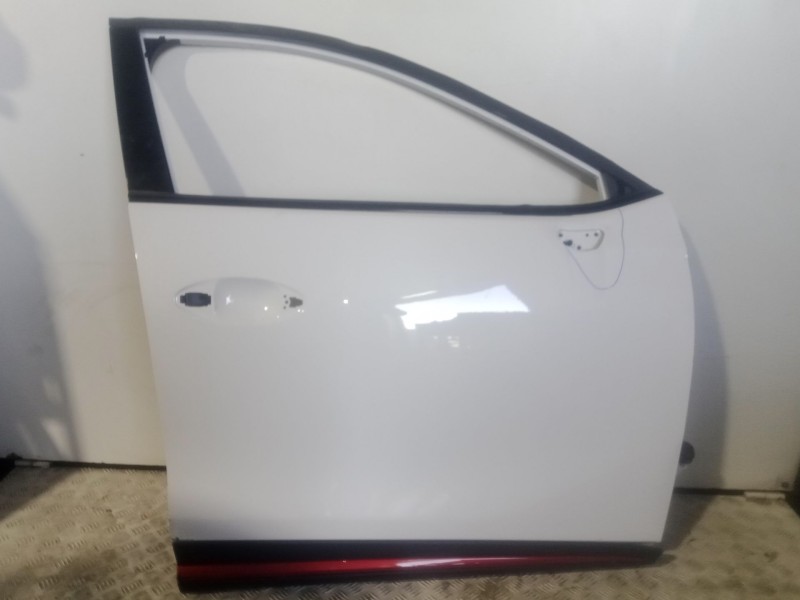 Recambio de puerta delantera derecha para omoda 5 1.6 tgdi referencia OEM IAM LEVE BOLLO  BLACO