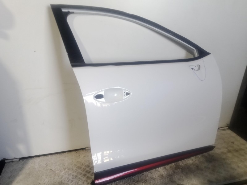 Recambio de puerta delantera derecha para omoda 5 1.6 tgdi referencia OEM IAM LEVE BOLLO  BLACO