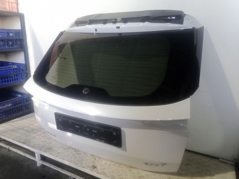 Recambio de porton trasero para omoda 5 1.6 tgdi referencia OEM IAM   BLANCO