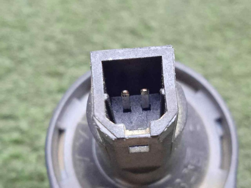 Recambio de luz interior para jeep gr.cherokee (wj/wg) 3.1 td cat referencia OEM IAM 56042559  