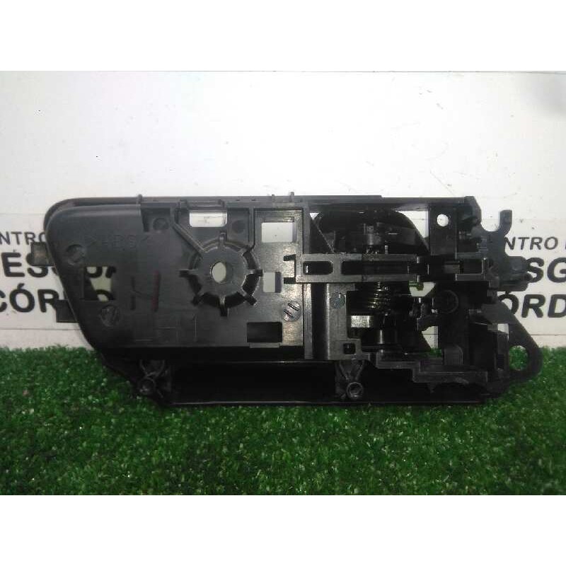 Recambio de maneta interior delantera izquierda para toyota land cruiser (j15) 3.0 turbodiesel cat referencia OEM IAM SINREFEREN
