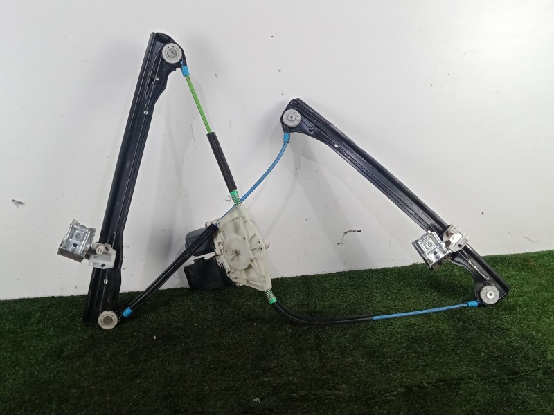 Recambio de elevalunas delantero izquierdo para seat leon (1m1) 1.9 tdi referencia OEM IAM  CON.MOTOR ELECTRICO -