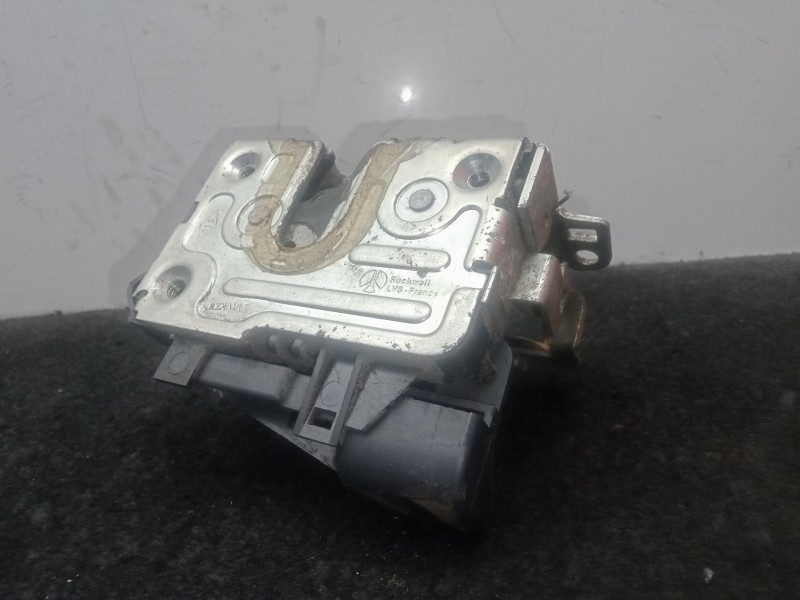 Recambio de cerradura puerta delantera derecha para dacia duster (hs_) 1.5 dci (hsaj) referencia OEM IAM 8200735224  