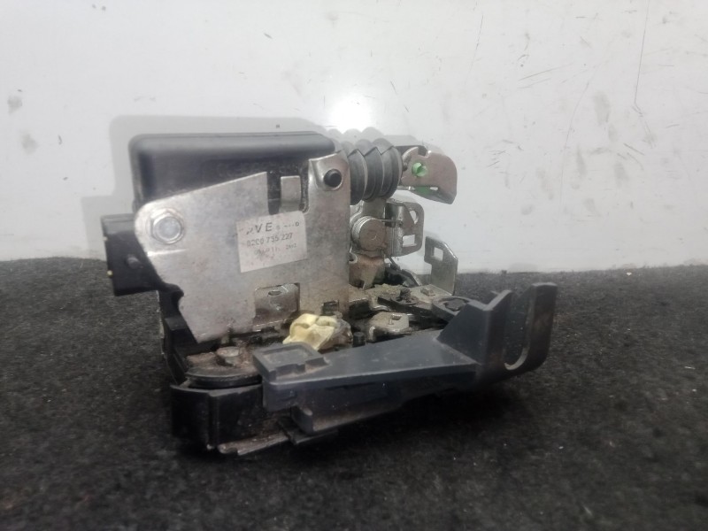 Recambio de cerradura puerta delantera izquierda para dacia duster (hs_) 1.5 dci (hsaj) referencia OEM IAM 8200735227  