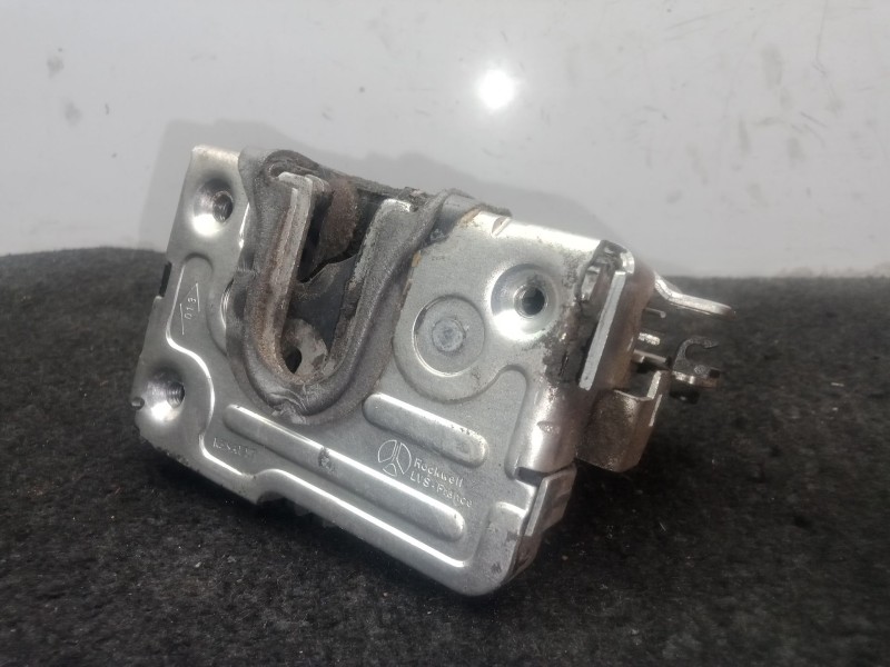 Recambio de cerradura puerta trasera derecha para dacia duster (hs_) 1.5 dci (hsaj) referencia OEM IAM 820020556R  