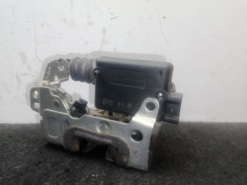 Recambio de cerradura puerta trasera izquierda para dacia duster (hs_) 1.5 dci (hsaj) referencia OEM IAM 825030283R  