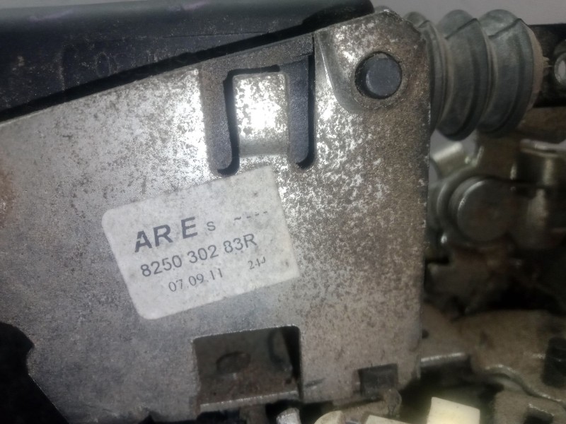 Recambio de cerradura puerta trasera izquierda para dacia duster (hs_) 1.5 dci (hsaj) referencia OEM IAM 825030283R  