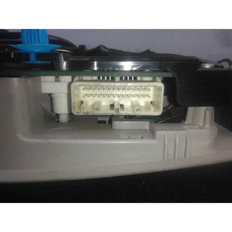 Recambio de luz interior para toyota land cruiser (j15) 3.0 turbodiesel cat referencia OEM IAM 8126060430B0  