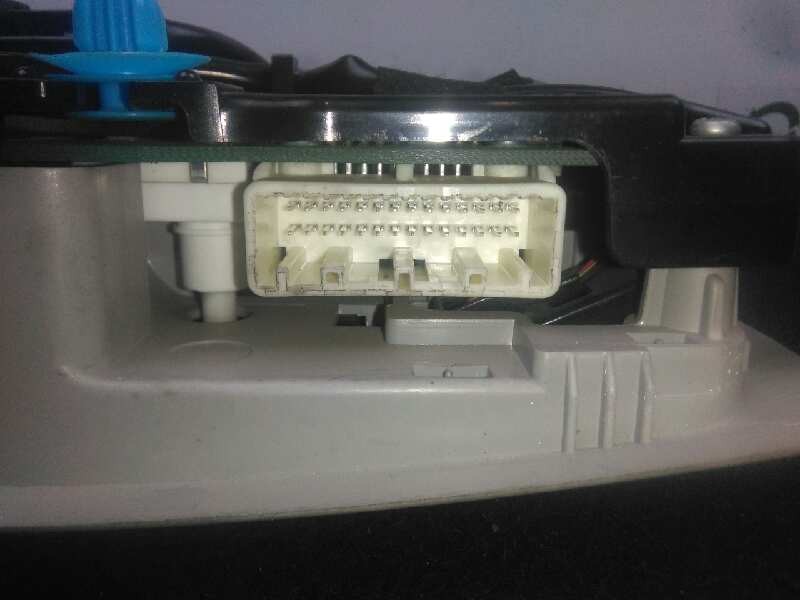 Recambio de luz interior para toyota land cruiser (j15) 3.0 turbodiesel cat referencia OEM IAM 8126060430B0  