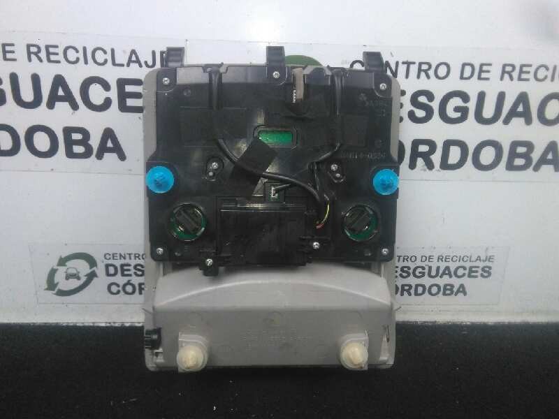 Recambio de luz interior para toyota land cruiser (j15) 3.0 turbodiesel cat referencia OEM IAM 8126060430B0  