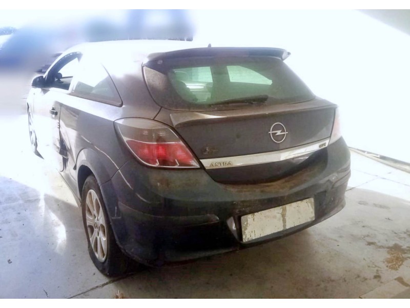 opel astra h gtc (a04) del año 2007