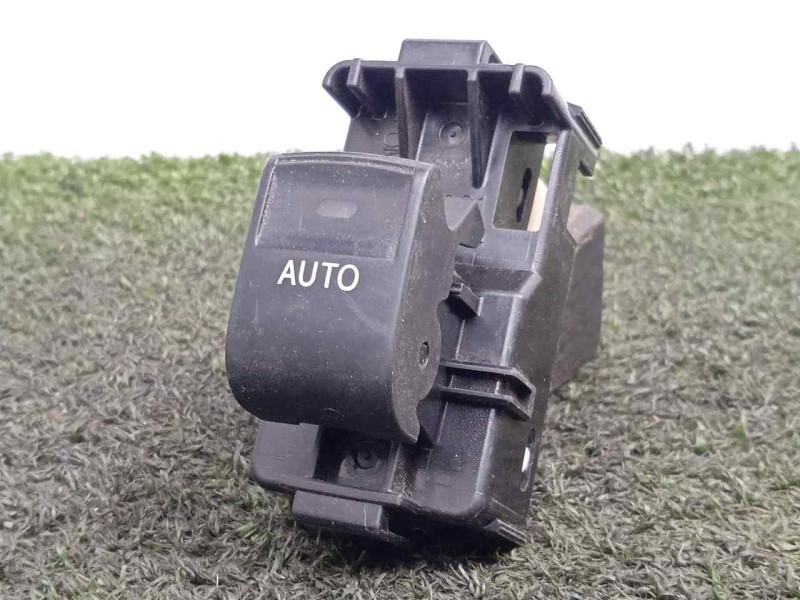 Recambio de mando elevalunas delantero derecho para toyota land cruiser (j15) 3.0 turbodiesel cat referencia OEM IAM 192801 1.BO