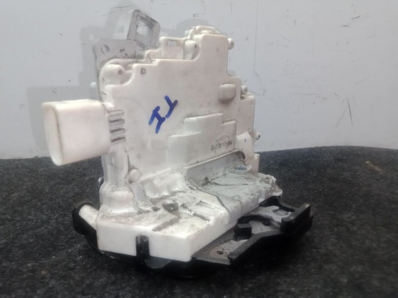Recambio de cerradura puerta trasera izquierda para seat exeo (3r2) 2.0 tdi referencia OEM IAM NO TIENE  8 PINES