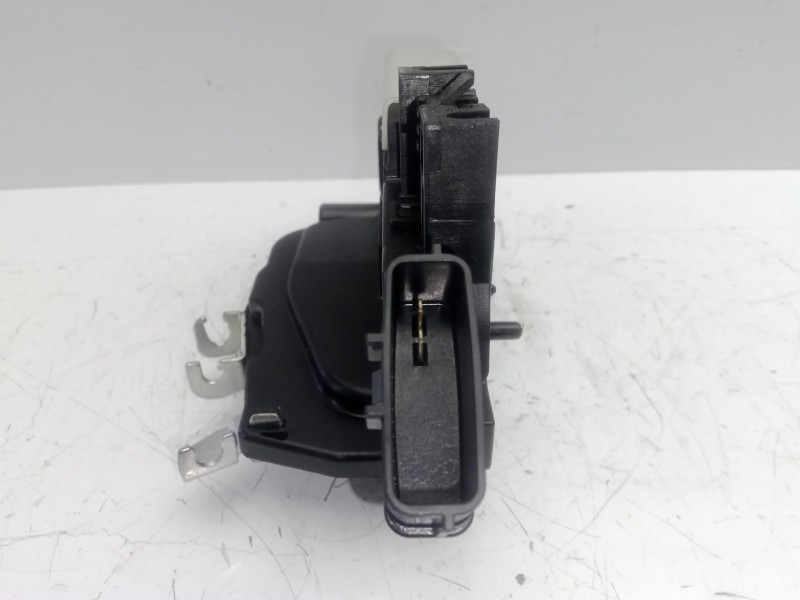 Recambio de cerradura puerta trasera derecha para nissan micra (k13) 1.2 cat referencia OEM IAM T7214510  