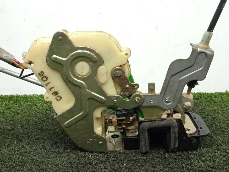 Recambio de cerradura puerta delantera derecha para kia sorento 2.5 crdi cat referencia OEM IAM SIN REFERENCIA  