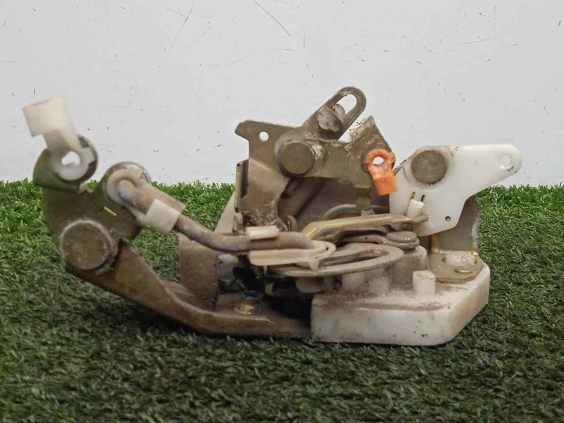Recambio de cerradura puerta trasera izquierda para mitsubishi galloper (hyundai) 2.5 td cat referencia OEM IAM MR313743  