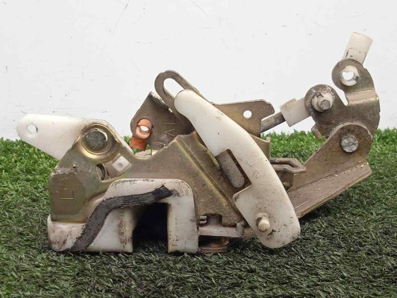 Recambio de cerradura puerta trasera izquierda para mitsubishi galloper (hyundai) 2.5 td cat referencia OEM IAM MR313743  