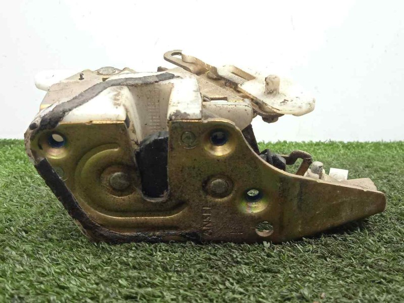 Recambio de cerradura puerta trasera izquierda para mitsubishi galloper (hyundai) 2.5 td cat referencia OEM IAM MR313743  