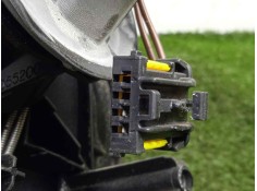 Recambio de retrovisor izquierdo para peugeot 206 berlina 1.4 hdi referencia OEM IAM SINREFERENCIA MANUAL BLANCO 2