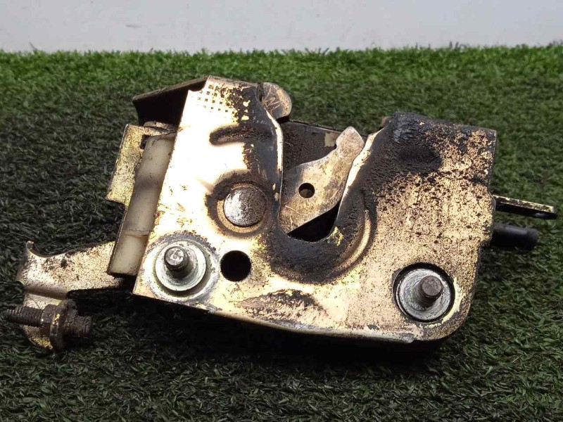 Recambio de cerradura puerta delantera derecha para daf serie 45.150 5.9 diesel referencia OEM IAM SIN REFERENCIA  