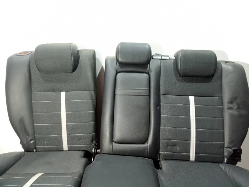 Recambio de asientos traseros para ford kuga (cbv) 2.0 tdci cat referencia OEM IAM   